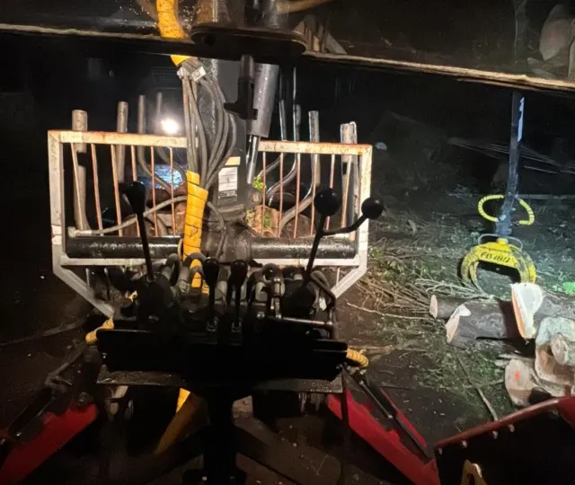 HGM Contracting's timber trailer and grapple loading firewood